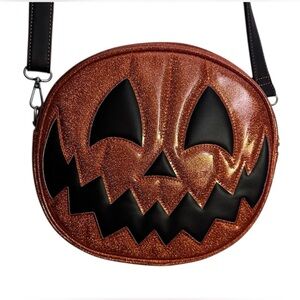 Lovepainandstitches bag!